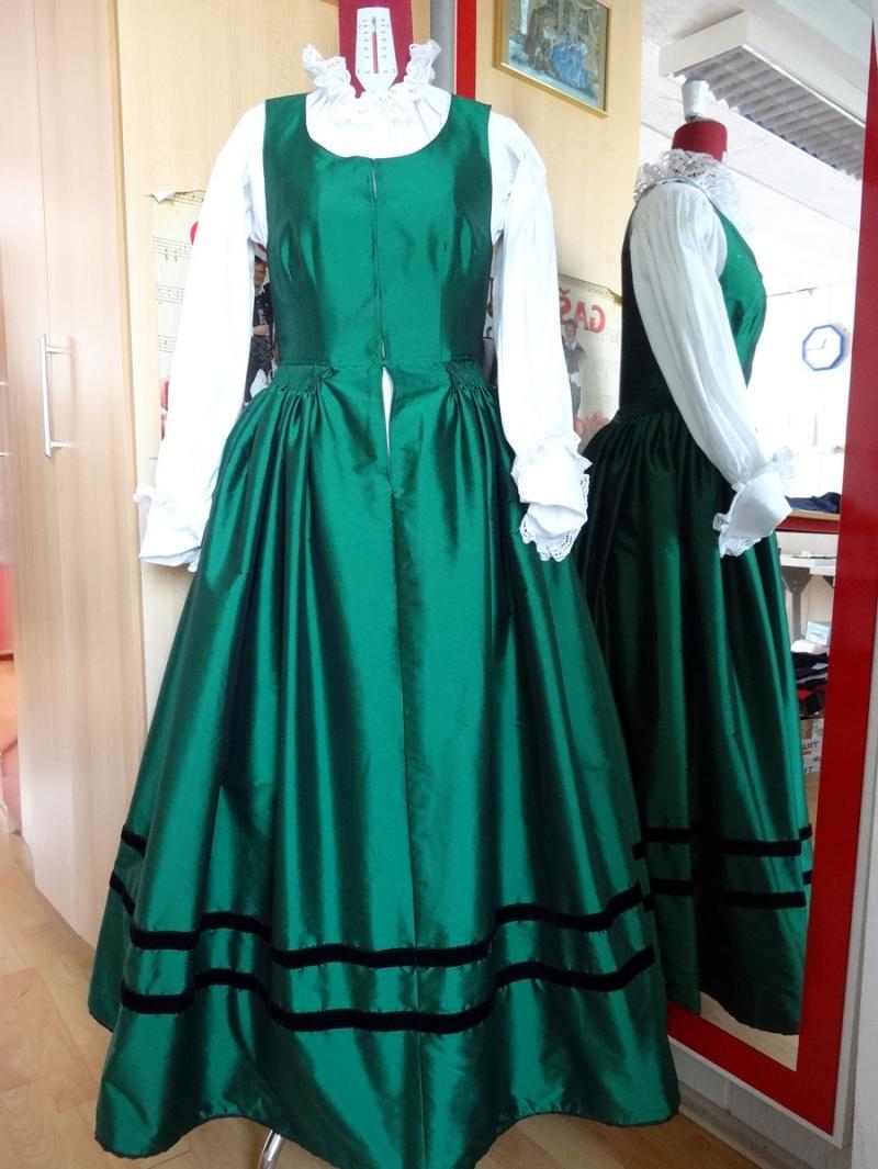 2013-03-05_11-13-48obleka