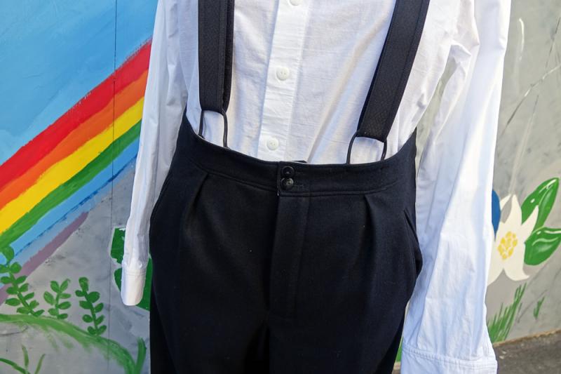 2020-06-01_16-52-33 Črna noša